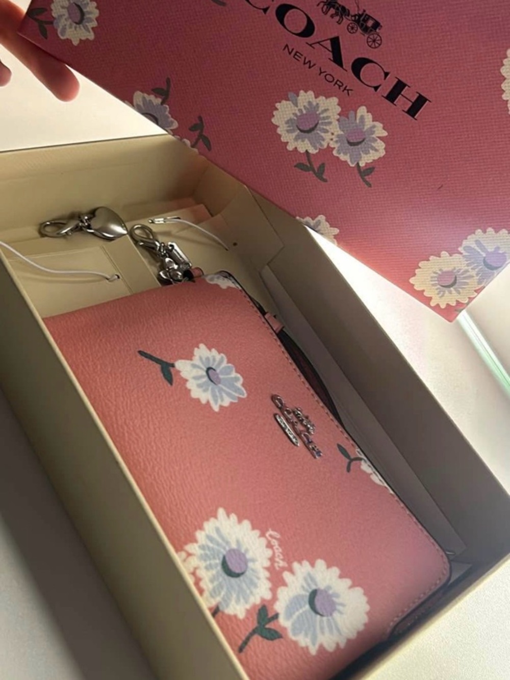 Coach Bubblegum Multi Box Zip Wallet